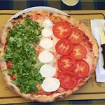 ゲストハウス Le Palafitte バルドリーノ