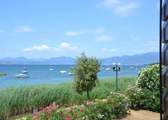 Le Palafitte 3* Bardolino